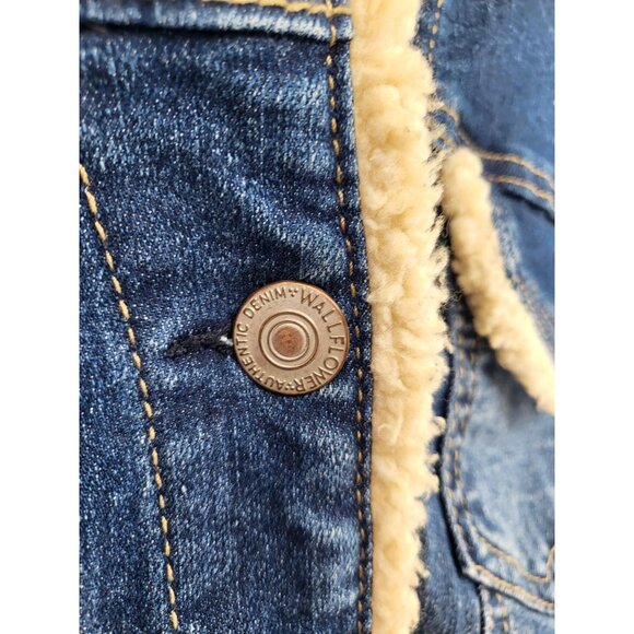 Wallflower Authentic Denim Womens Faux Sherpa Lined Jean Jacket Large - Picture 3 of 7